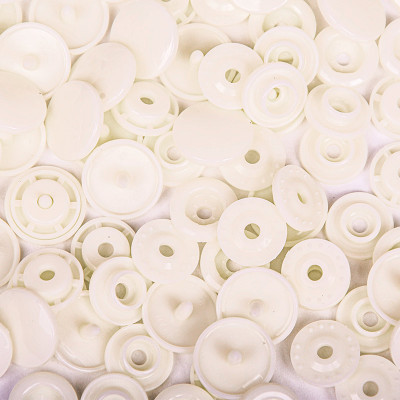 25 boutons pression sans couture ivoire 12,4 mm