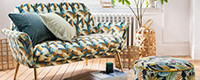 Tissus velours colorés et fleuris - siège et rideaux créé par Camengo